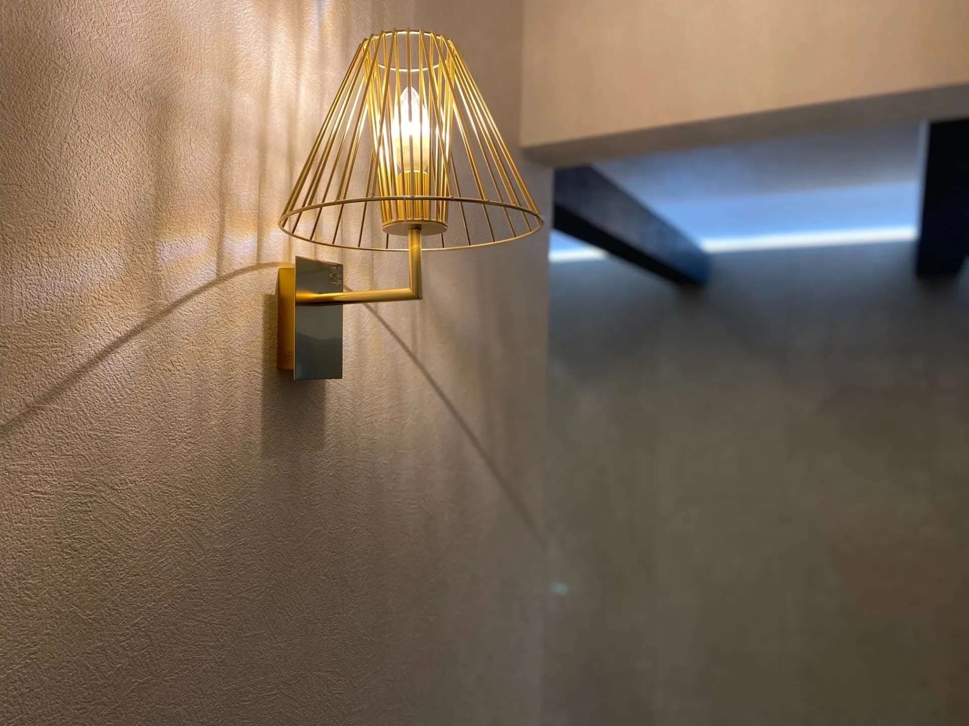 【インテリアを演出するおしゃれな照明でくつろぎの空間に...】宮崎市で新築・リノベーション| mikiデザインハウス